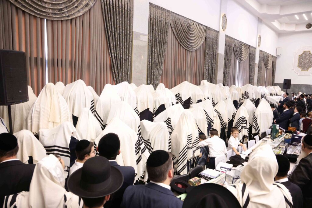 תיעוד חגיגי: מאות כהנים נשאו את כפיהם ברמת שלמה