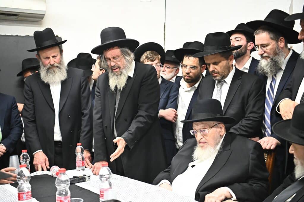 בראשות מרן הגרמ"ה הירש: מועצות גדולי התורה התכנסו בראשות מרן הגרמ"ה הירש: מועצות גדולי התורה התכנסו