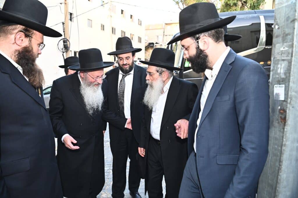 בראשות מרן הגרמ"ה הירש: מועצות גדולי התורה התכנסו בראשות מרן הגרמ"ה הירש: מועצות גדולי התורה התכנסו