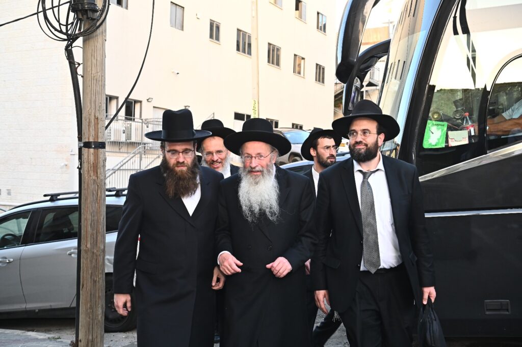 בראשות מרן הגרמ"ה הירש: מועצות גדולי התורה התכנסו בראשות מרן הגרמ"ה הירש: מועצות גדולי התורה התכנסו