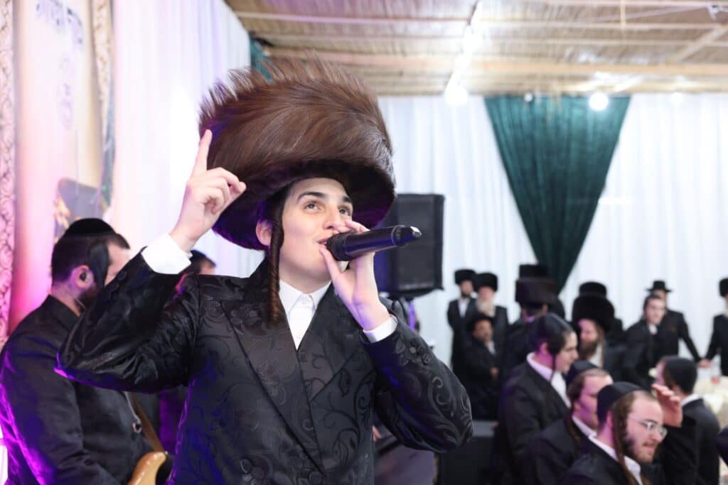 שמחת בית השואבה ליתומי חסידות גור חברי הארגון הבן יקיר שמחת בית השואבה ליתומי חסידות גור חברי הארגון הבן יקיר