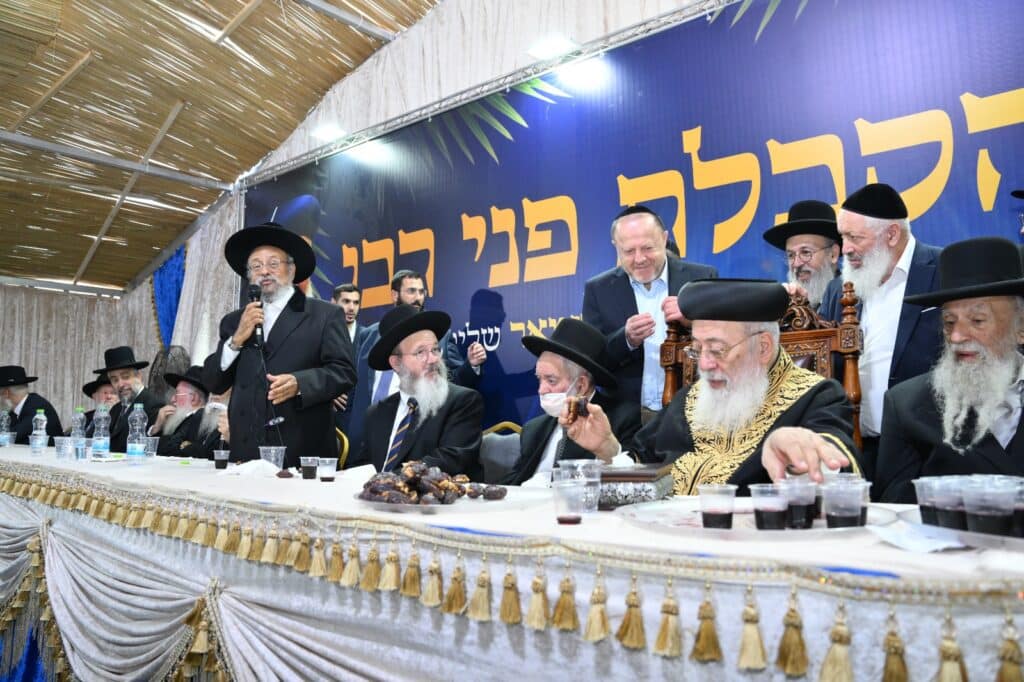 גלריה - מעמד הקבלת פני רבו לראשל"צ הגרש"מ עמאר