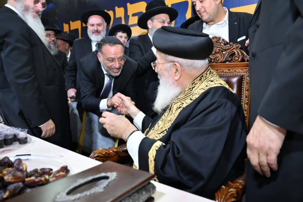 גלריה - מעמד הקבלת פני רבו לראשל"צ הגרש"מ עמאר