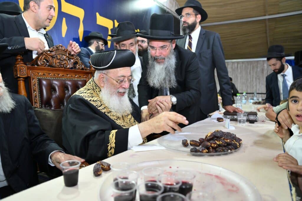 גלריה - מעמד הקבלת פני רבו לראשל"צ הגרש"מ עמאר