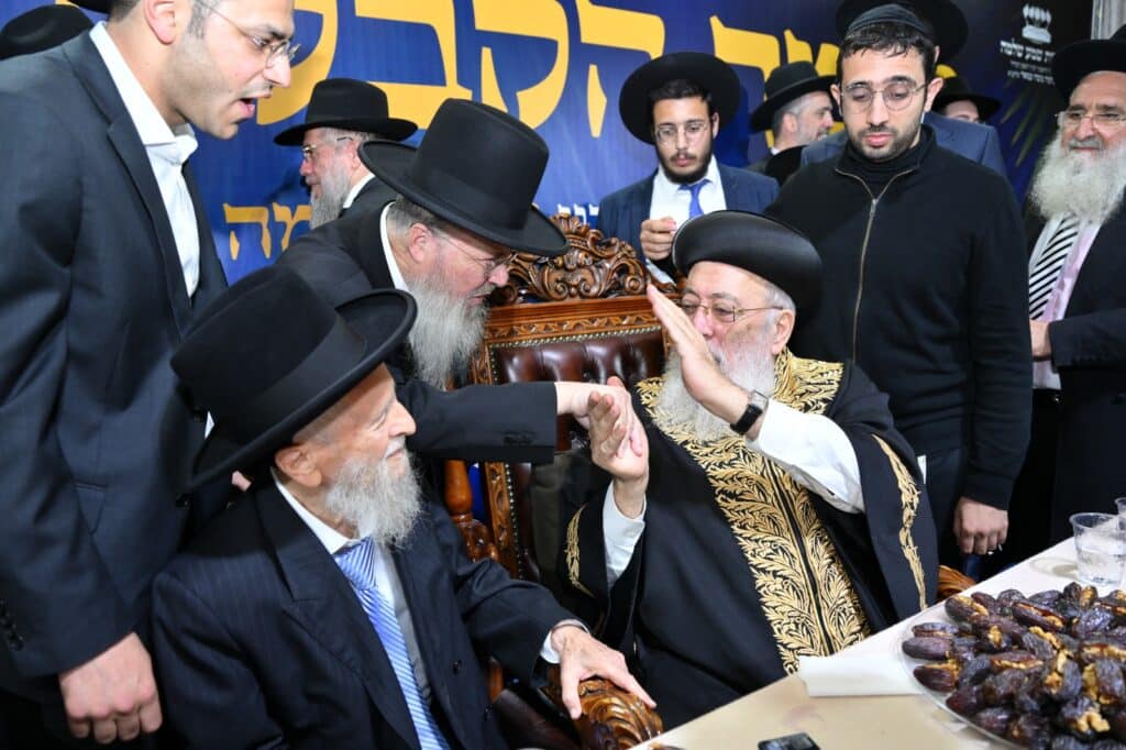 גלריה - מעמד הקבלת פני רבו לראשל"צ הגרש"מ עמאר
