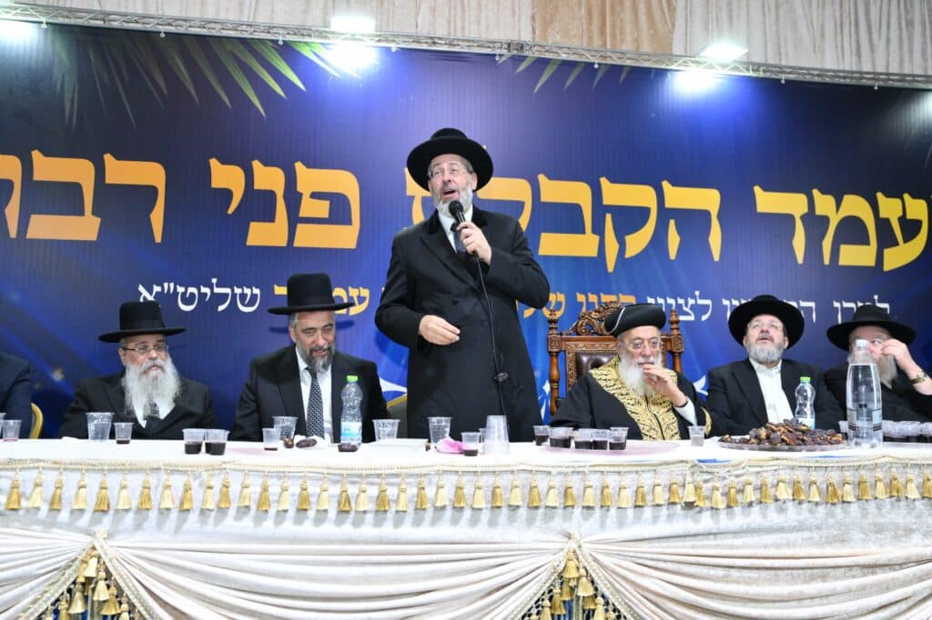 גלריה - מעמד הקבלת פני רבו לראשל"צ הגרש"מ עמאר