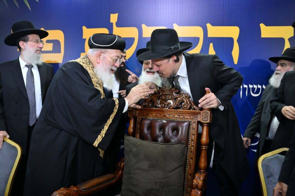 גלריה - מעמד הקבלת פני רבו לראשל"צ הגרש"מ עמאר