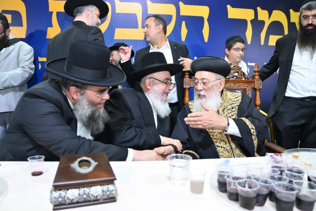 גלריה - מעמד הקבלת פני רבו לראשל"צ הגרש"מ עמאר