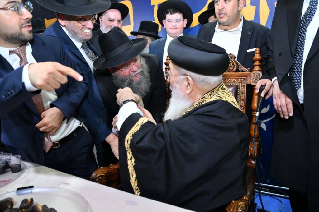 גלריה - מעמד הקבלת פני רבו לראשל"צ הגרש"מ עמאר