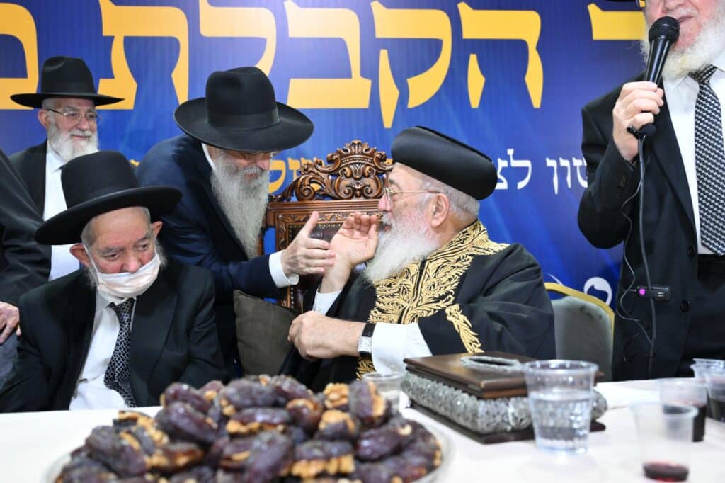 גלריה - מעמד הקבלת פני רבו לראשל"צ הגרש"מ עמאר