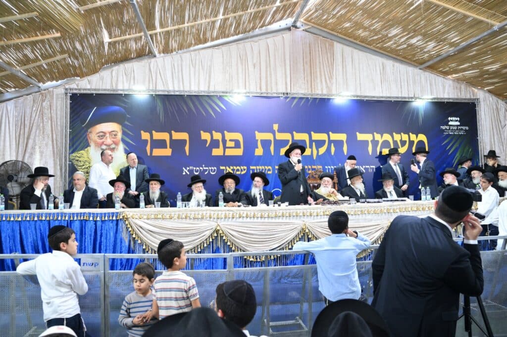 גלריה - מעמד הקבלת פני רבו לראשל"צ הגרש"מ עמאר