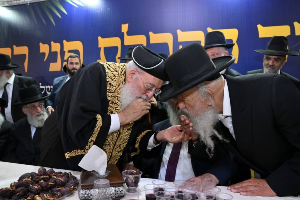 גלריה - מעמד הקבלת פני רבו לראשל"צ הגרש"מ עמאר