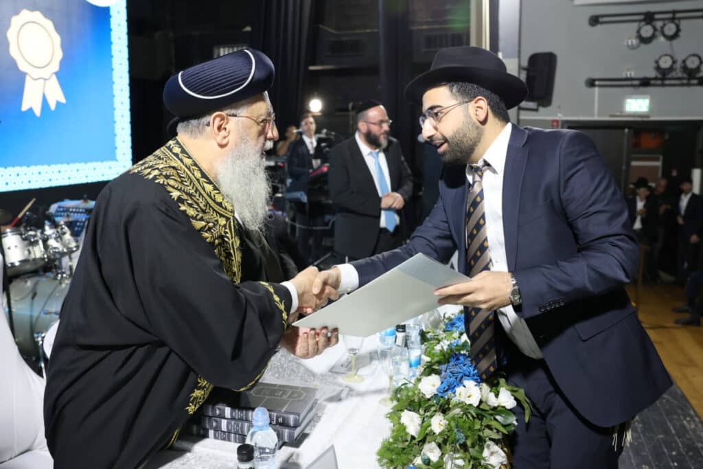 בטקס מרשים בתל אביב הוענק פרס הרב עובדיה יוסף