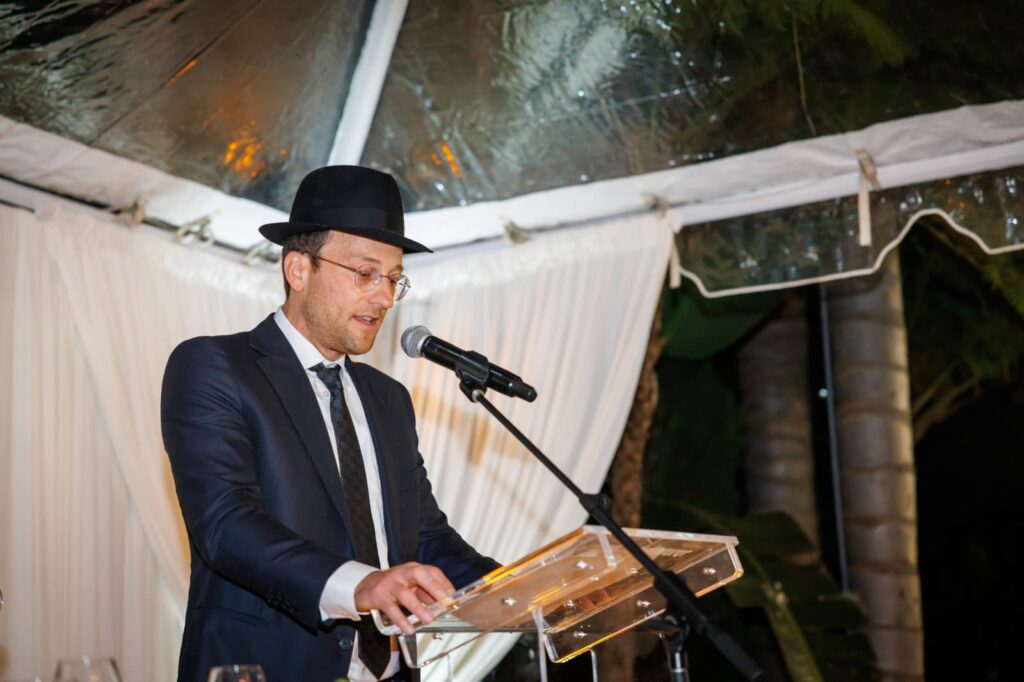 תיעוד: גדולי ישראל במסע קרן עולם התורה בלוס אנג'לס