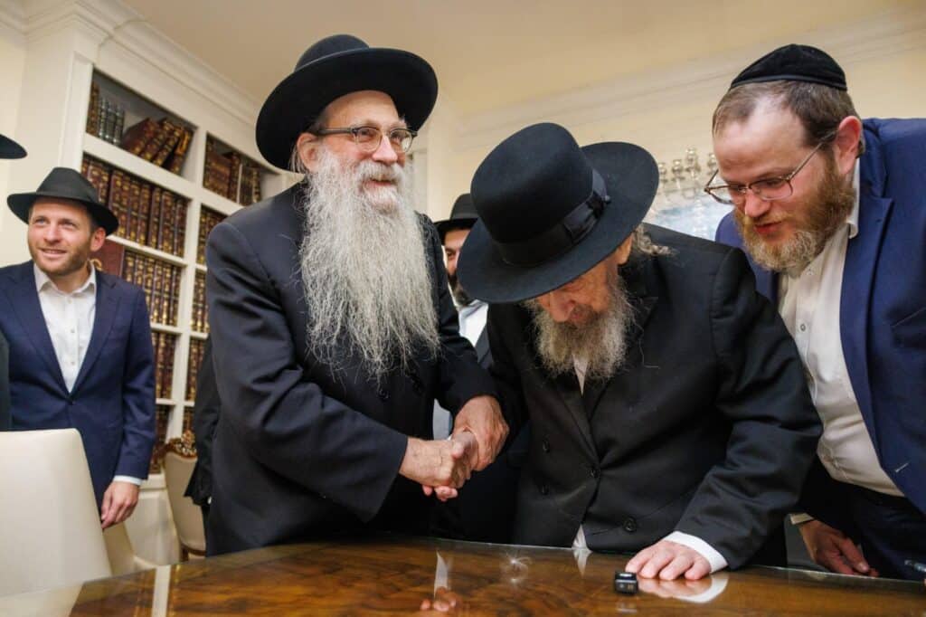 תיעוד: גדולי ישראל במסע קרן עולם התורה בלוס אנג'לס