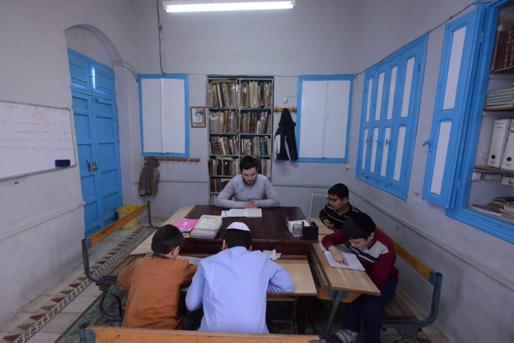 הצלם שחצה 130 גבולות: מהזמנה לדאעש ועד לצפון קוריאה