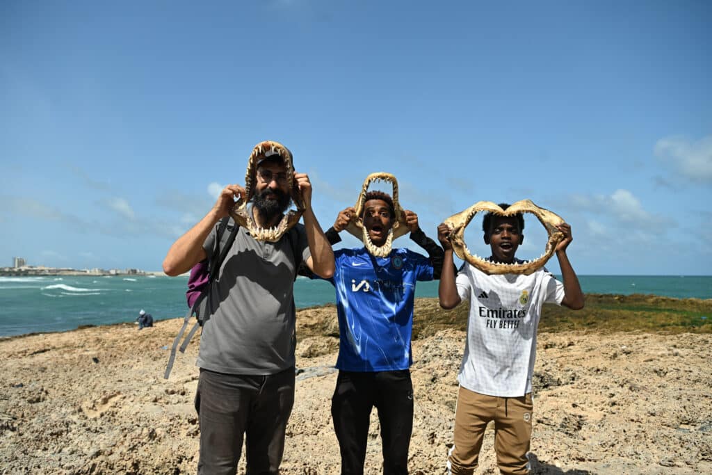 הצלם שחצה 130 גבולות: מהזמנה לדאעש ועד לצפון קוריאה