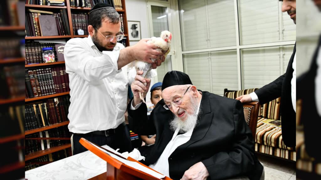 אנשי הצללים נחשפים: המשב"קים החברותות ונאמני הבית