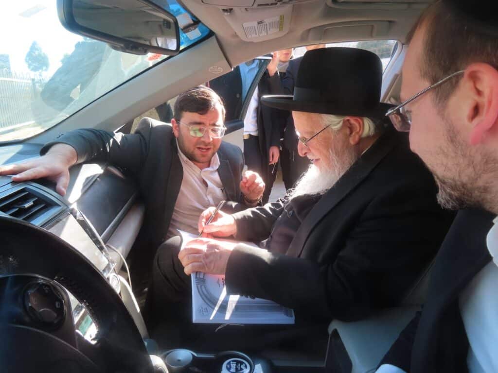 אנשי הסוד נחשפים: סדר היום, נאמני הבית והמשפיעים