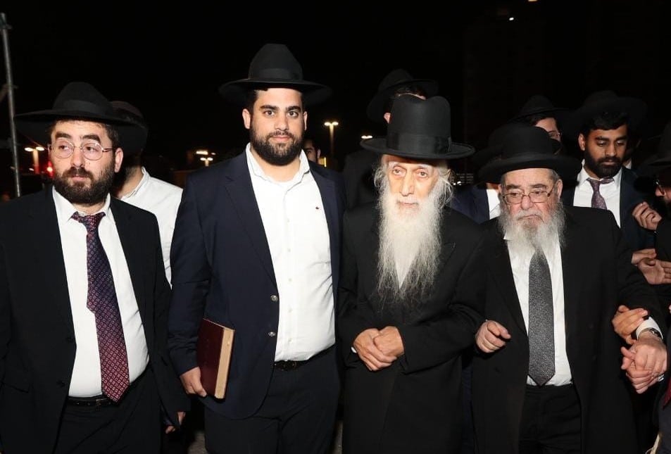 אנשי הסוד נחשפים: סדר היום, נאמני הבית והמשפיעים