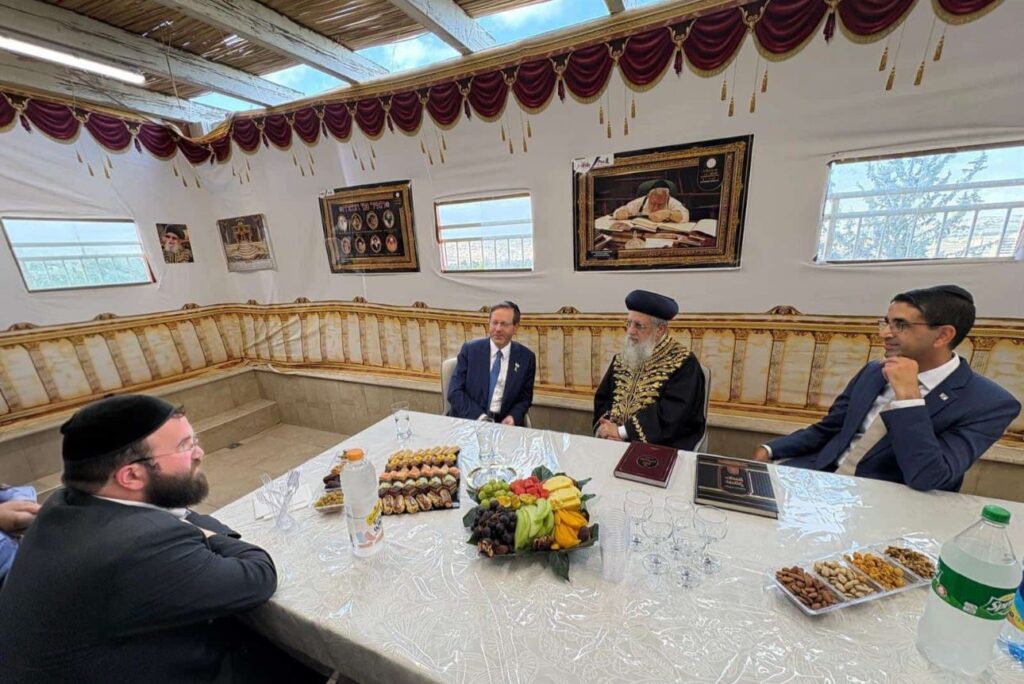 איצקוביץ': הדירה החדשה של ענק הזמר והציצית של 4 ק"ג