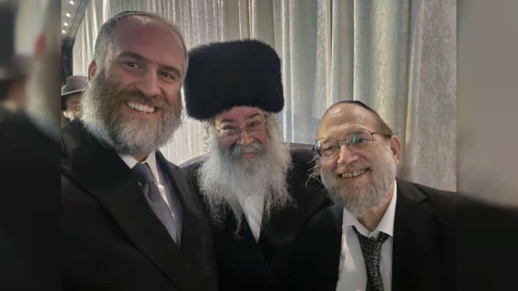 איצקוביץ': הדירה החדשה של ענק הזמר והציצית של 4 ק"ג