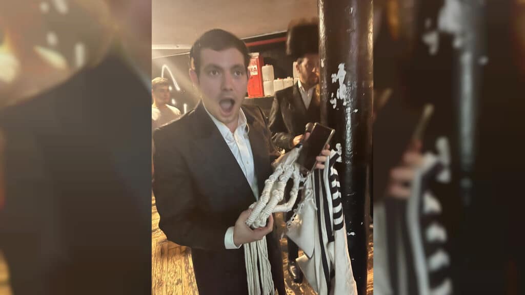 איצקוביץ': הדירה החדשה של ענק הזמר והציצית של 4 ק"ג