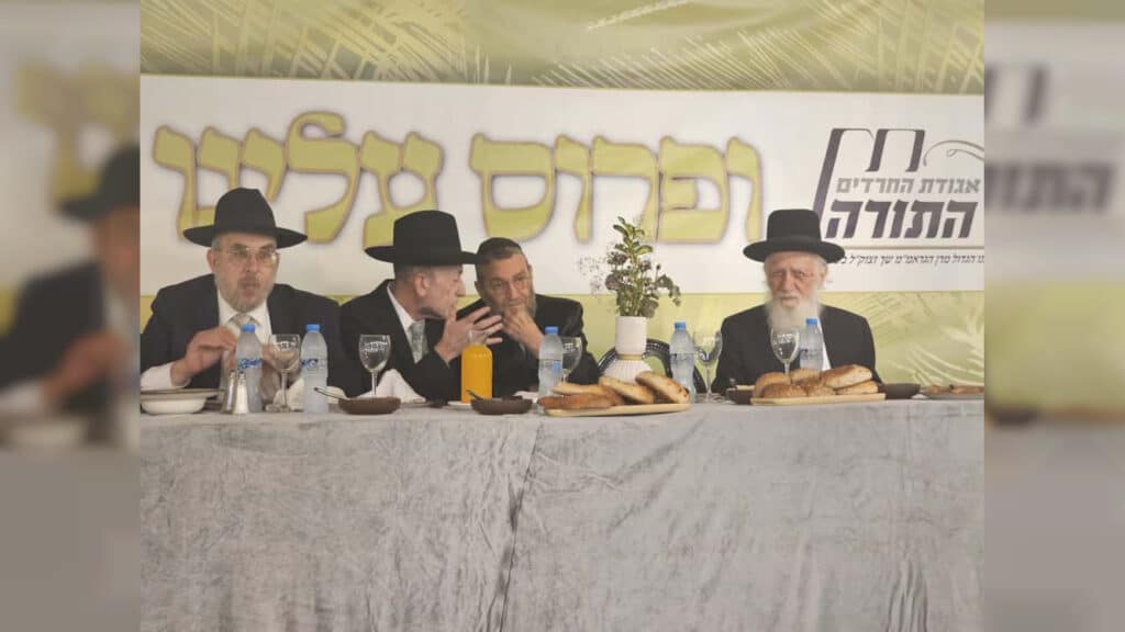 איצקוביץ': הדירה החדשה של ענק הזמר והציצית של 4 ק"ג