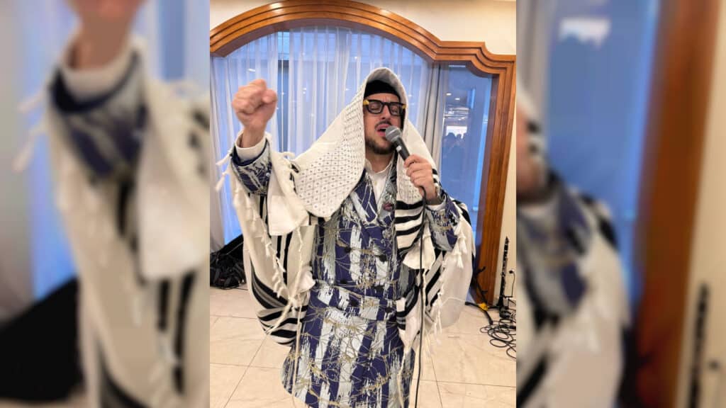 איצקוביץ': הדירה החדשה של ענק הזמר והציצית של 4 ק"ג