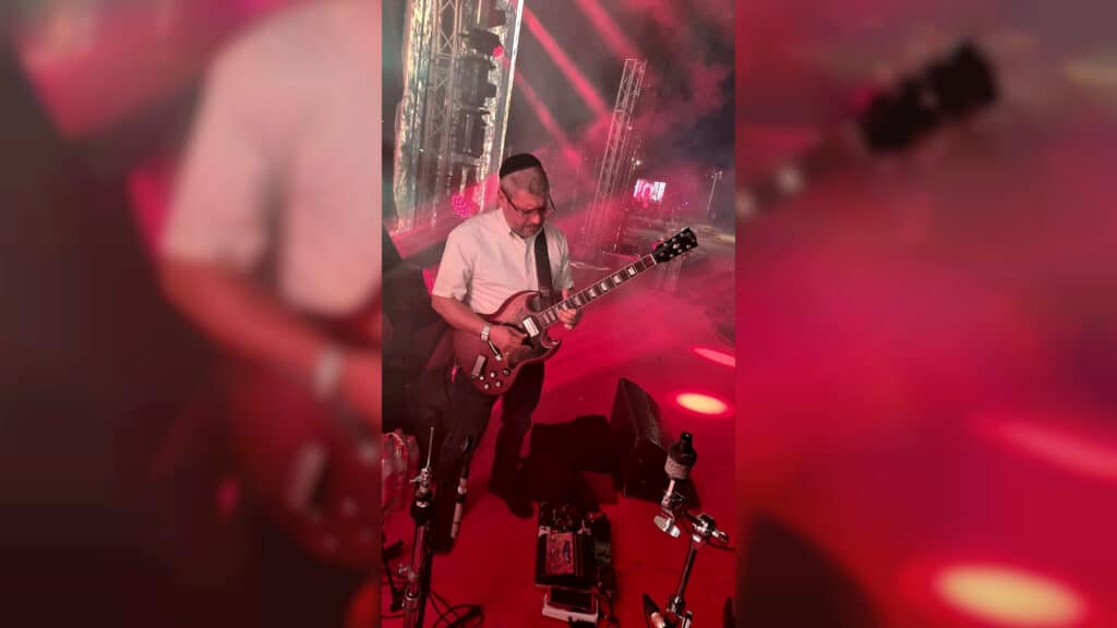 איצקוביץ': הדירה החדשה של ענק הזמר והציצית של 4 ק"ג