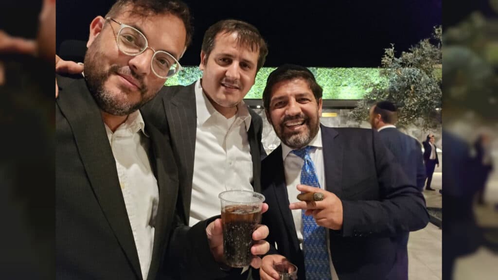 איצקוביץ': הדירה החדשה של ענק הזמר והציצית של 4 ק"ג