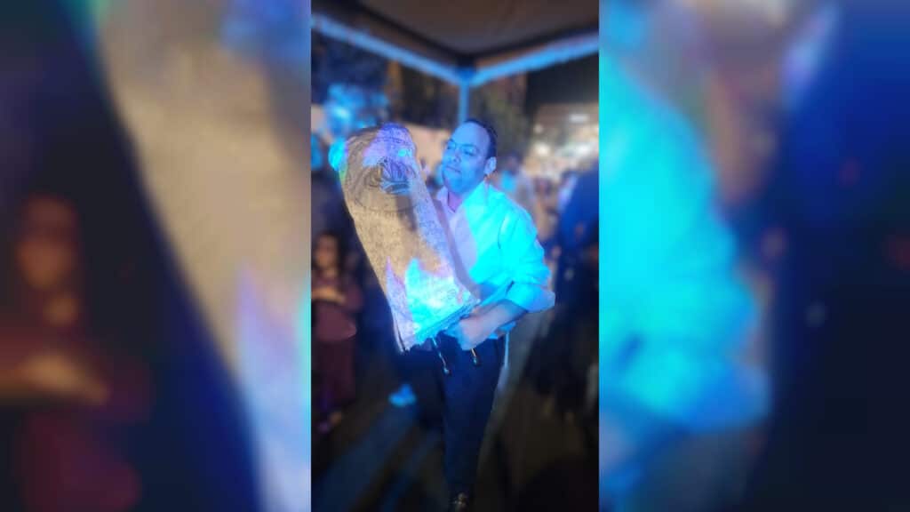 איצקוביץ': הדירה החדשה של ענק הזמר והציצית של 4 ק"ג