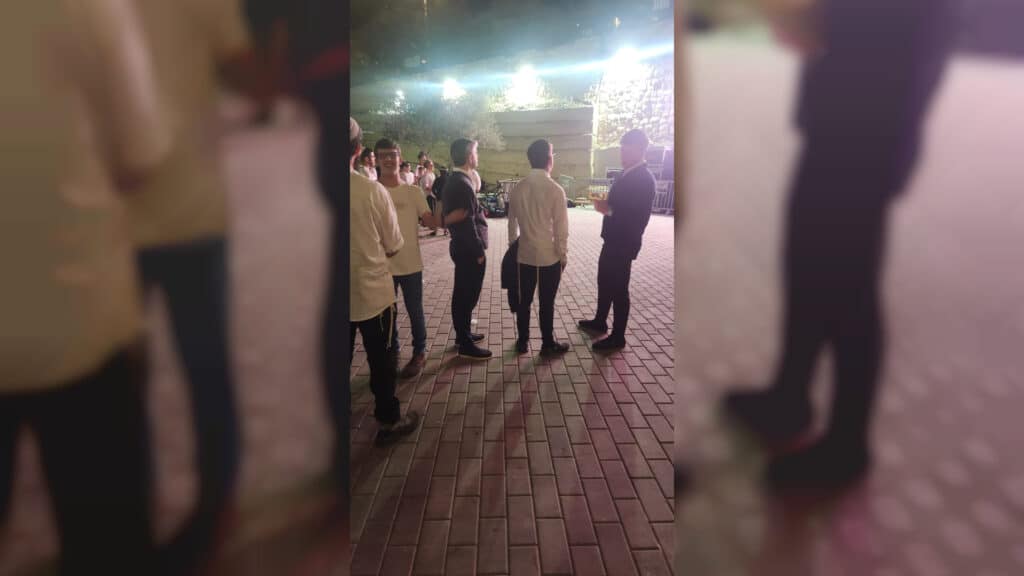 איצקוביץ': הדירה החדשה של ענק הזמר והציצית של 4 ק"ג