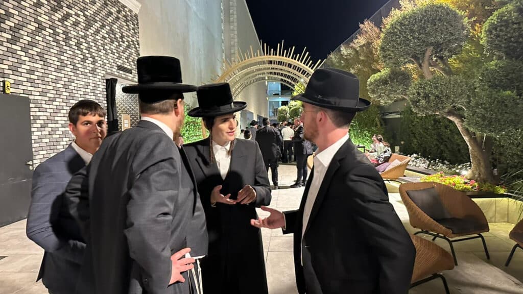 איצקוביץ': הדירה החדשה של ענק הזמר והציצית של 4 ק"ג