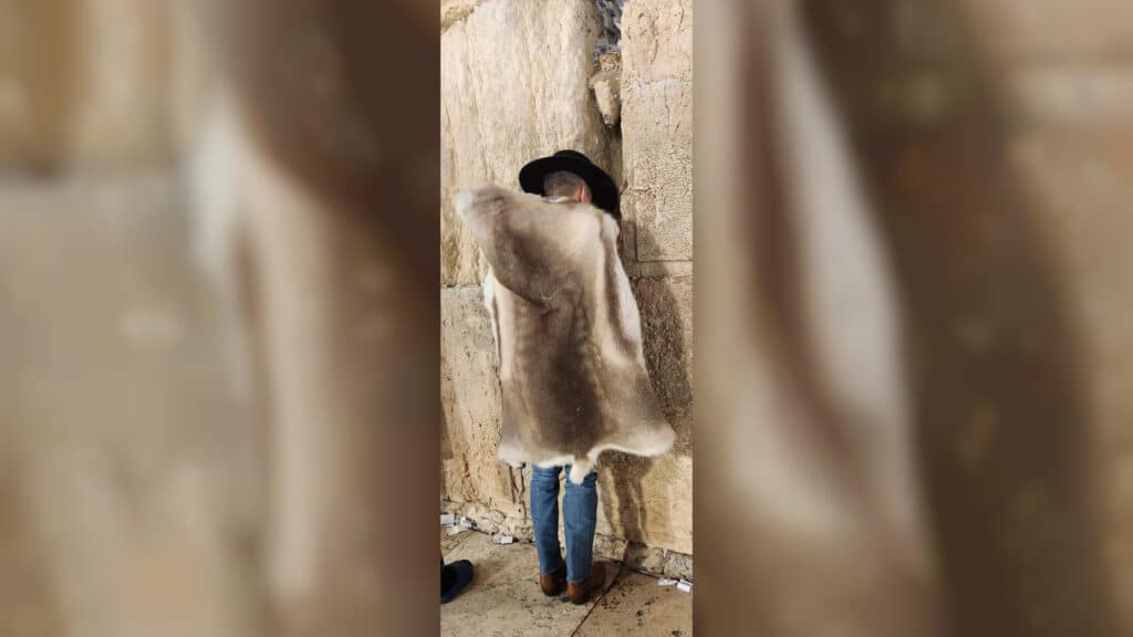 איצקוביץ': הזמר ששכח את הכובע והסולחה בדרך למינוי