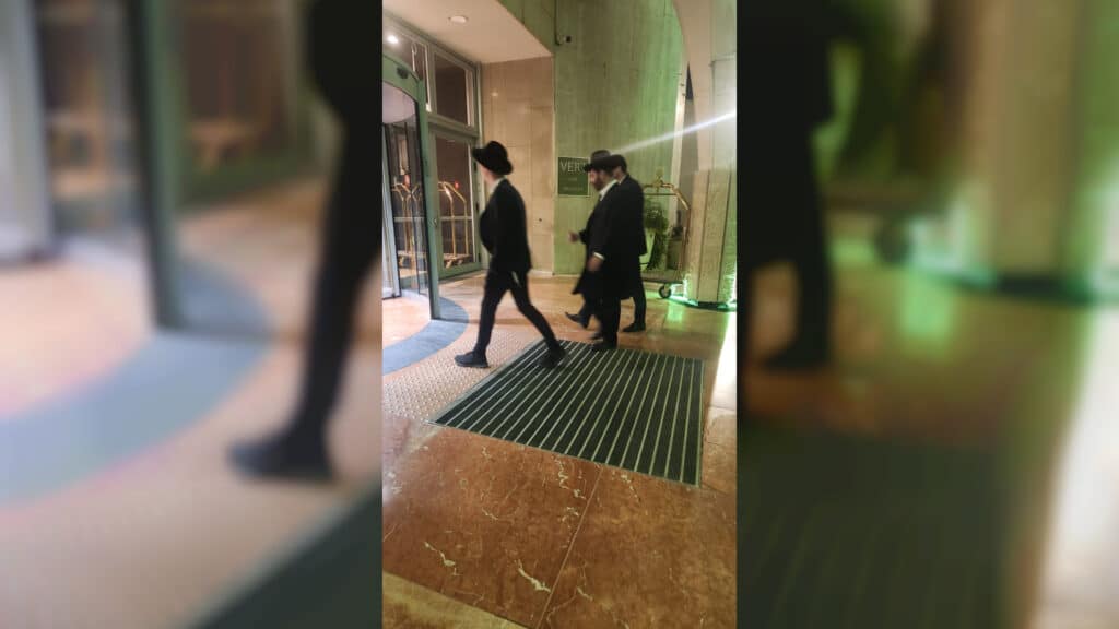 איצקוביץ': הזמר ששכח את הכובע והסולחה בדרך למינוי