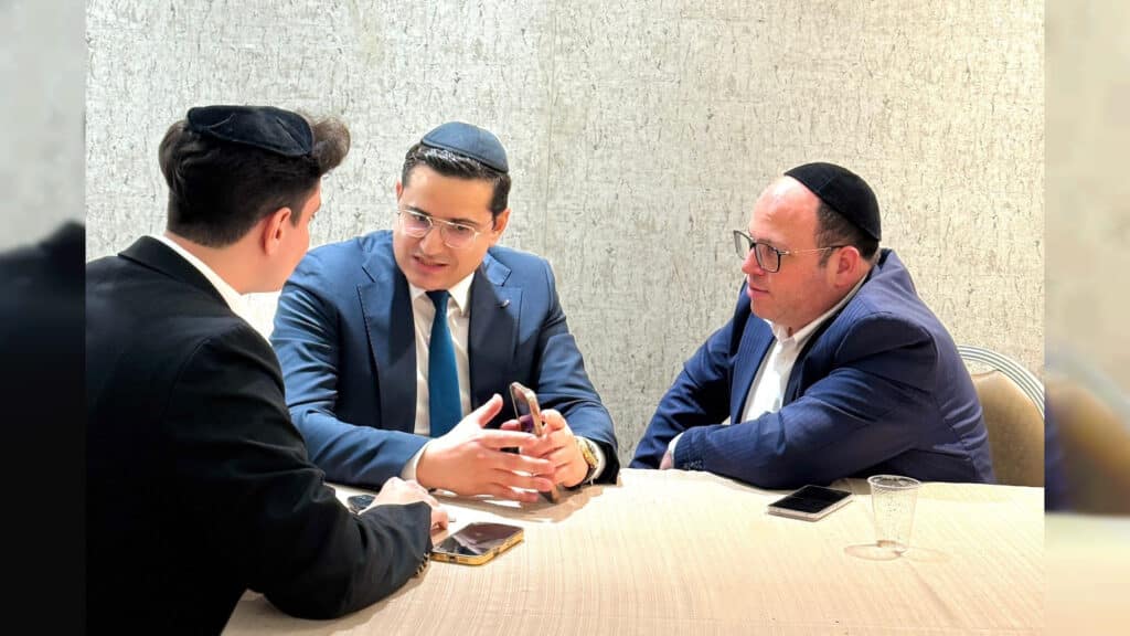 איצקוביץ': הזמר ששכח את הכובע והסולחה בדרך למינוי