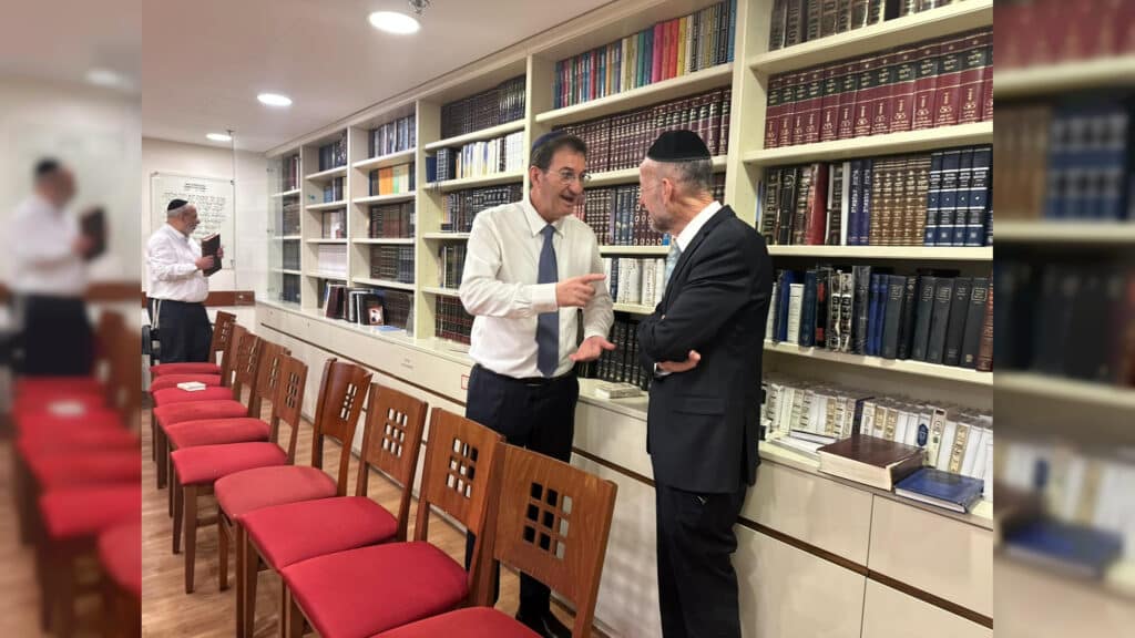 איצקוביץ': הזמר ששכח את הכובע והסולחה בדרך למינוי