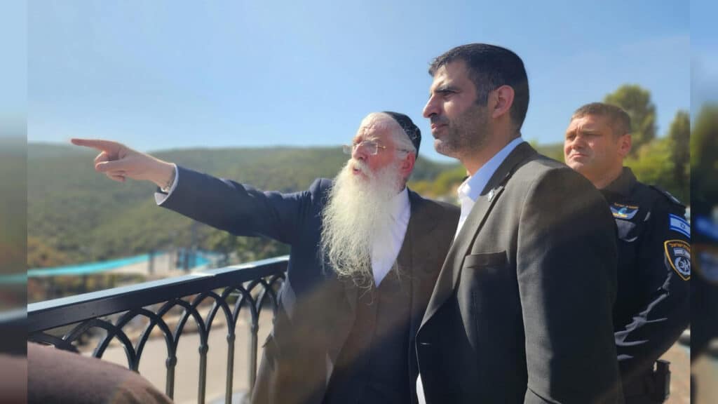 איצקוביץ': הזמר ששכח את הכובע והסולחה בדרך למינוי