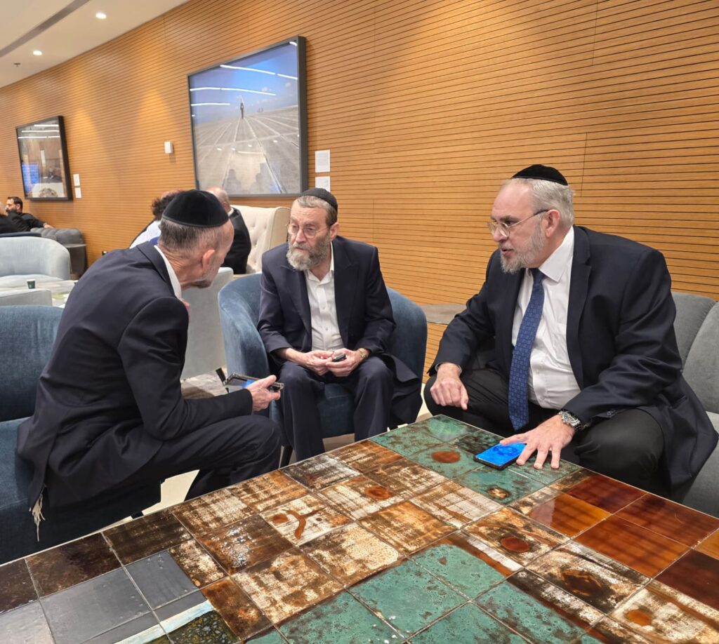 נתניהו, החרדים ומשבר בג"ץ: הצירוף שמסעיר את המדינה נתניהו, החרדים ומשבר בג"ץ: הצירוף שמסעיר את המדינה