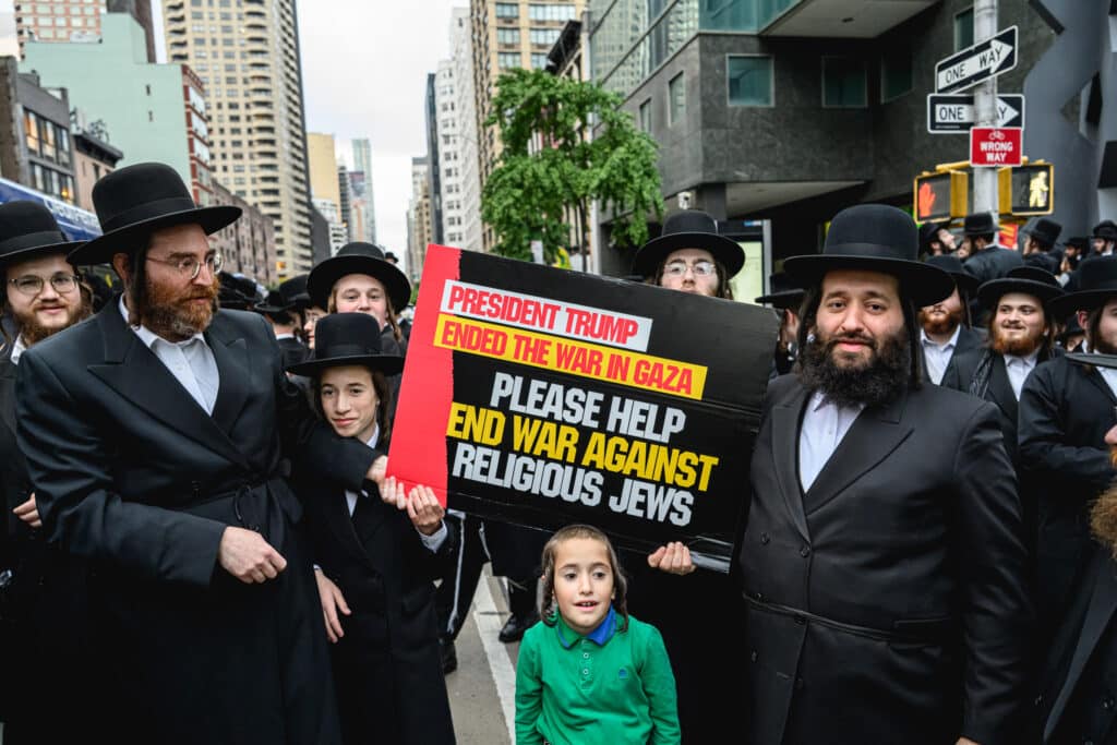 רבבות זעקו ומחו נגד גזירת גיוס בני הישיבות