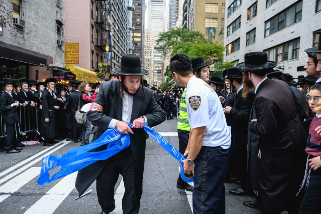 רבבות זעקו ומחו נגד גזירת גיוס בני הישיבות