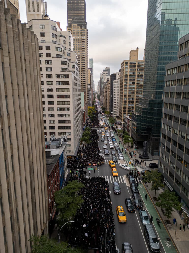 רבבות זעקו ומחו נגד גזירת גיוס בני הישיבות