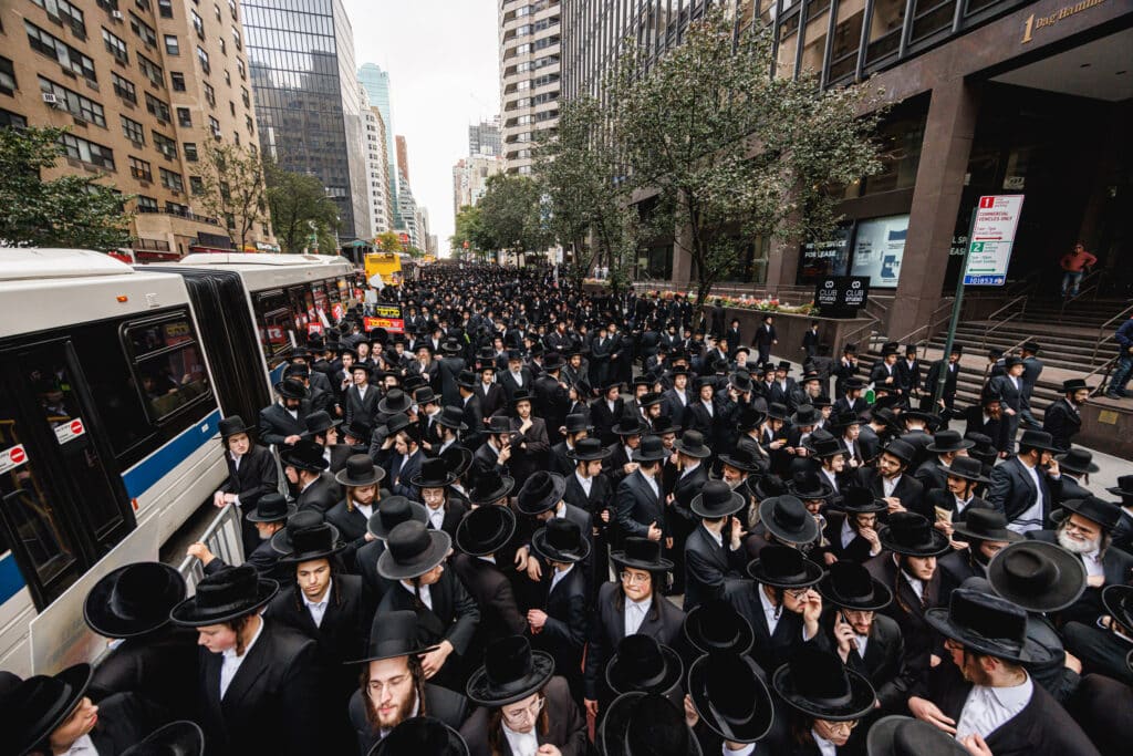 רבבות זעקו ומחו נגד גזירת גיוס בני הישיבות