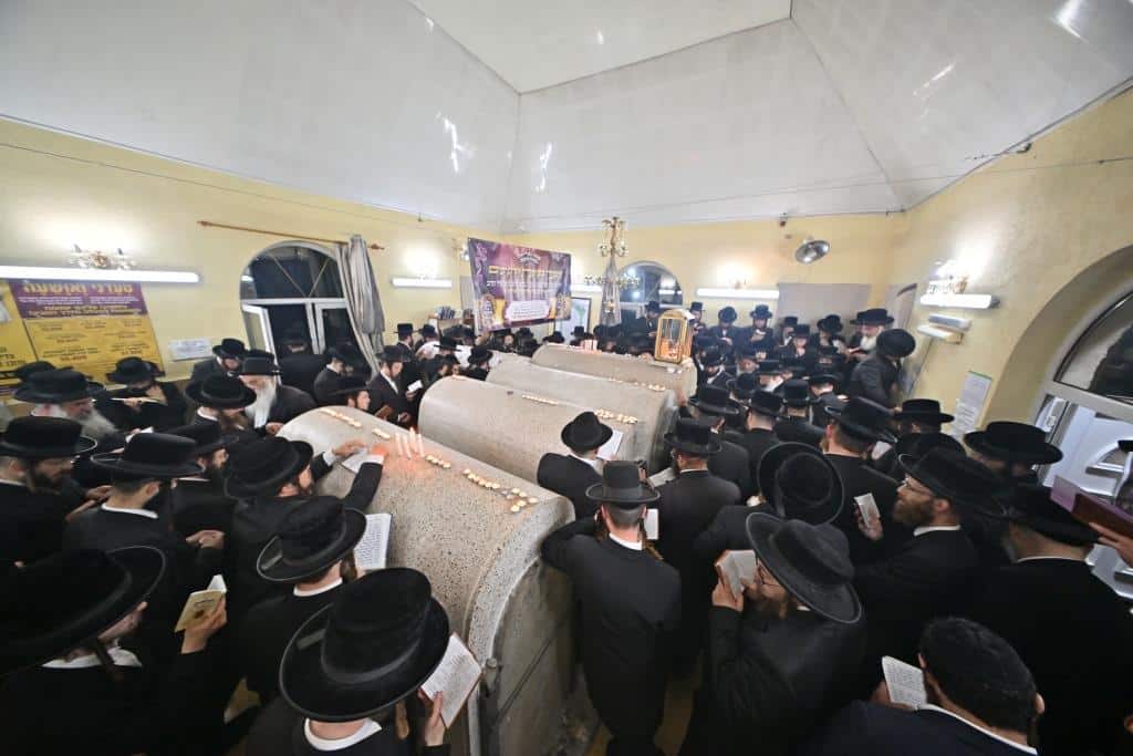 המסע ההיסטורי לביסוס חצר נדבורנה ירושלים בבישטנא