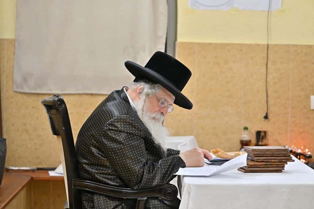 המסע ההיסטורי לביסוס חצר נדבורנה ירושלים בבישטנא