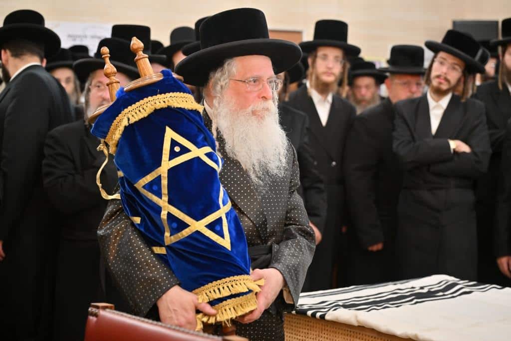 המסע ההיסטורי לביסוס חצר נדבורנה ירושלים בבישטנא