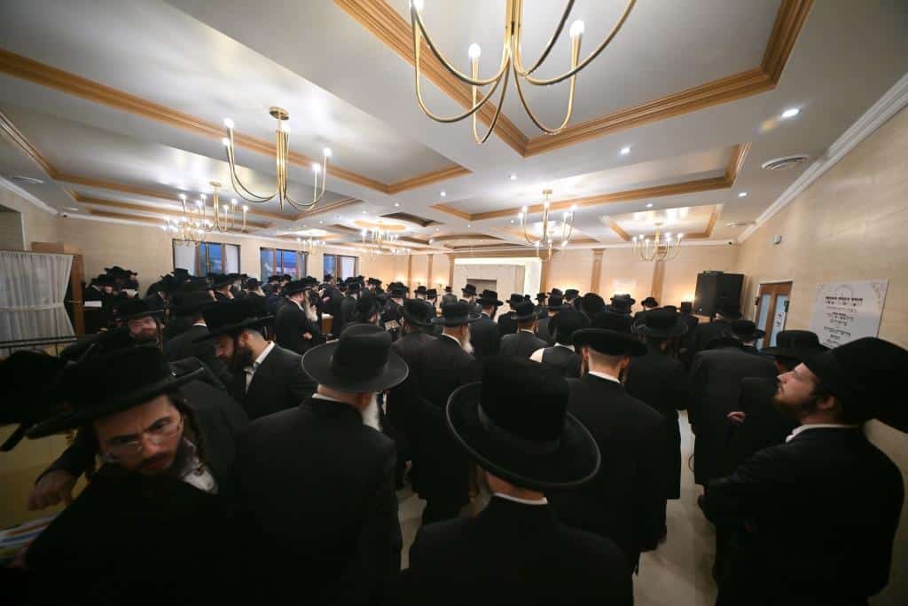 המסע ההיסטורי לביסוס חצר נדבורנה ירושלים בבישטנא