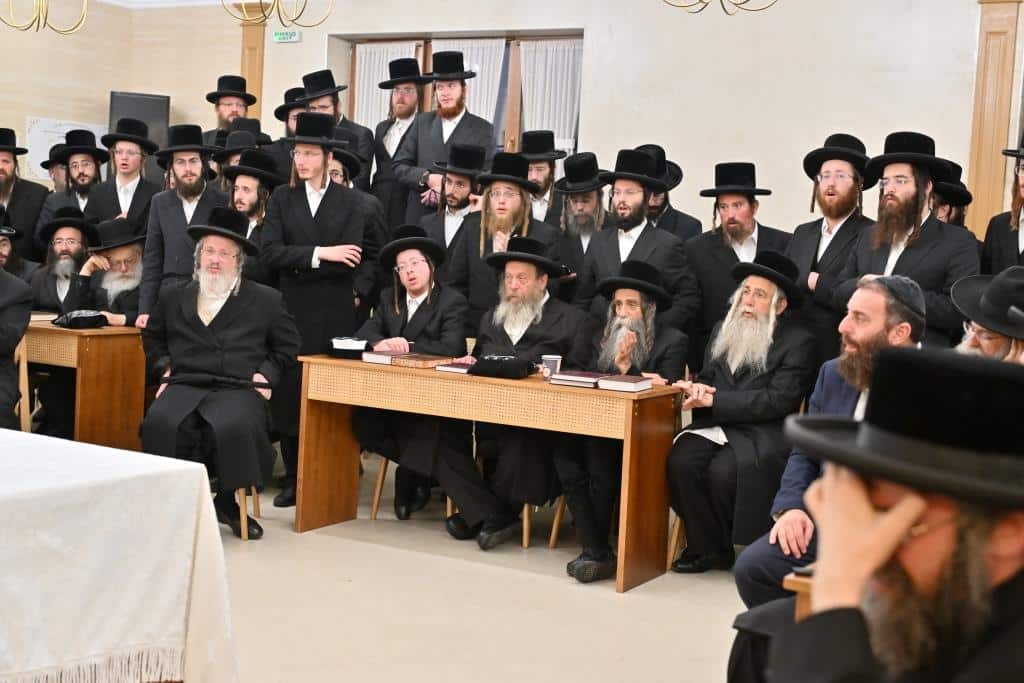 המסע ההיסטורי לביסוס חצר נדבורנה ירושלים בבישטנא