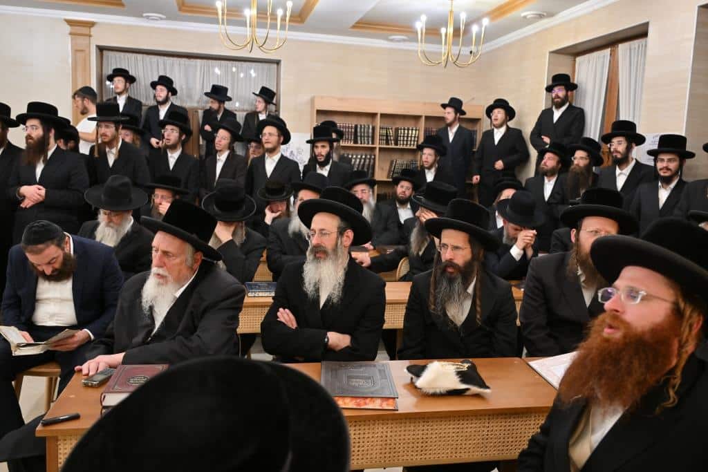 המסע ההיסטורי לביסוס חצר נדבורנה ירושלים בבישטנא